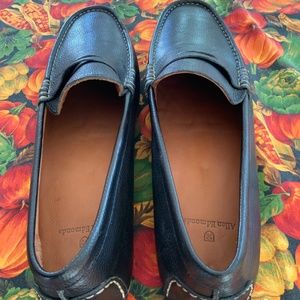 SOLD- Allen Edmonds Men's Turner Penny Driving Style Loafer
